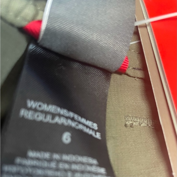 The North Face Horizon Betty Capris - Picture 8 of 9